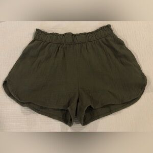 Universal Thread Shorts